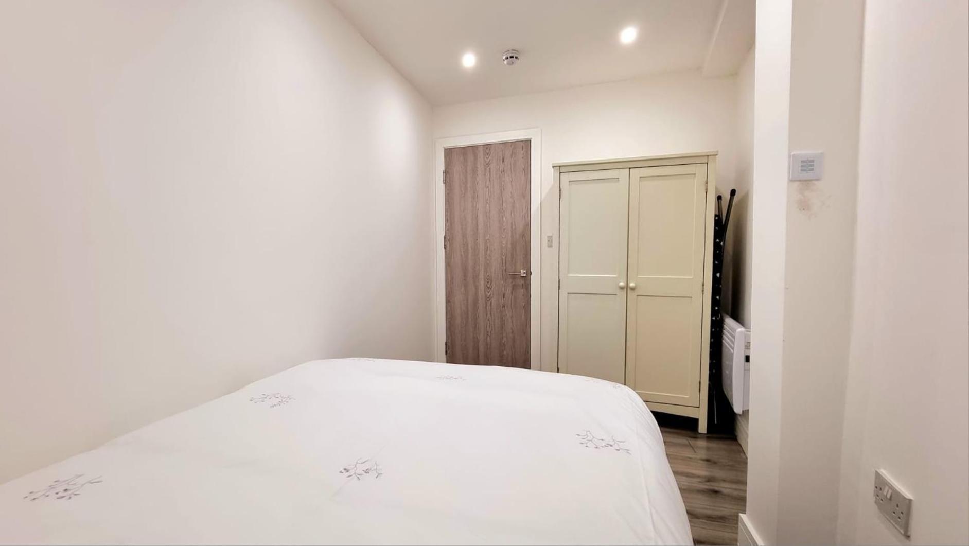 Brand New Flat Close To Turnpike Lane Tube Station London Eksteriør billede